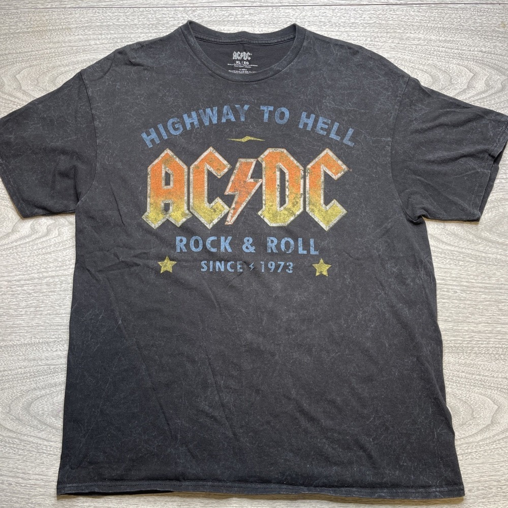 ACDC Highway To Hell Rock & Roll Band Tee Shirt Black XL Tracklist Back